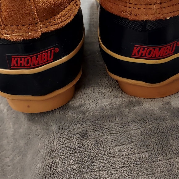 Khombu Maya Waterproof Snow Boots Red Blue 9 EUC - Picture 11 of 13